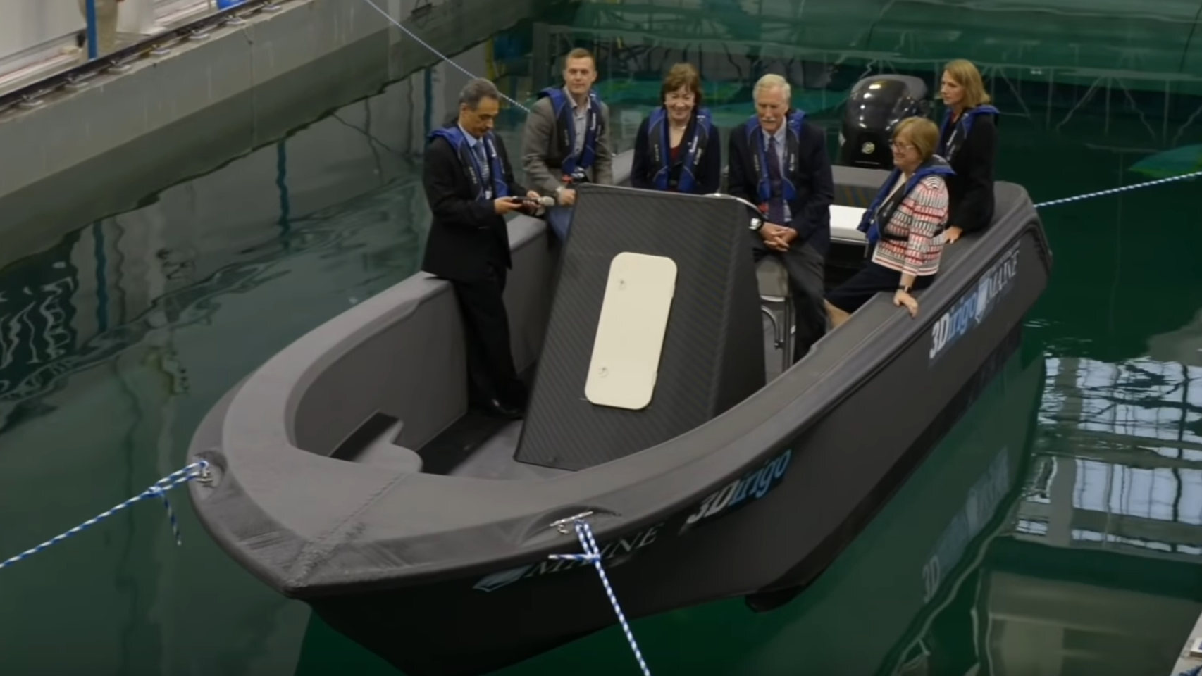 Una impresora 3D gigante ha creado una lancha entera de golpe