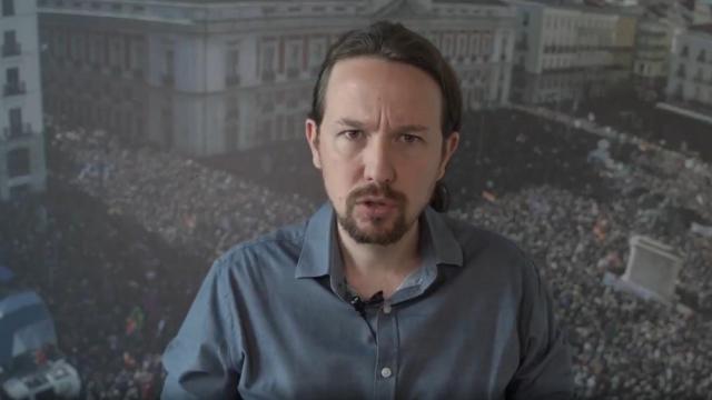 Pablo Iglesias, ante los medios en la sede de Podemos.