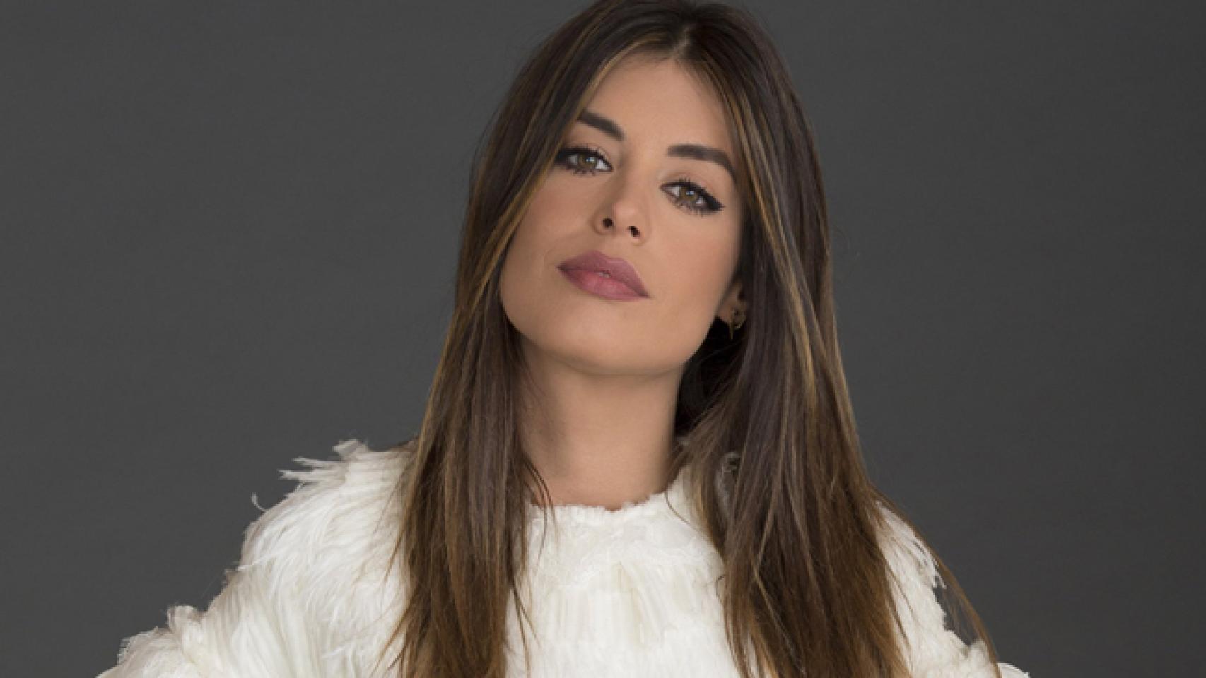 Dulceida ('Quiero ser') es pillada desnuda en la playa durante un viaje a Miami