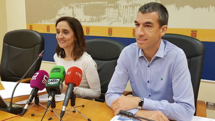 Luis Enrique Hidalgo y Flora Bellón