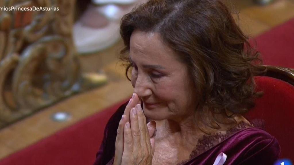 Paloma Rocasolano, visiblemente emocionada en los Premios Princesa de Asturias 2019.