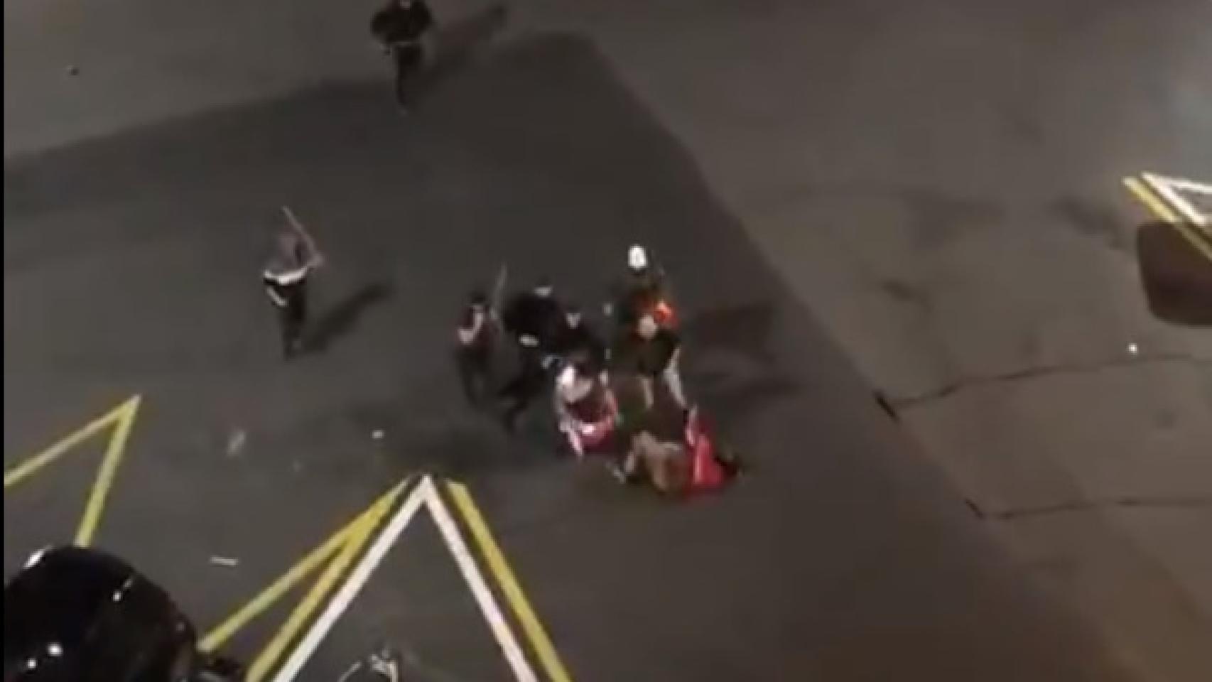 Paliza a un manifestante independentista