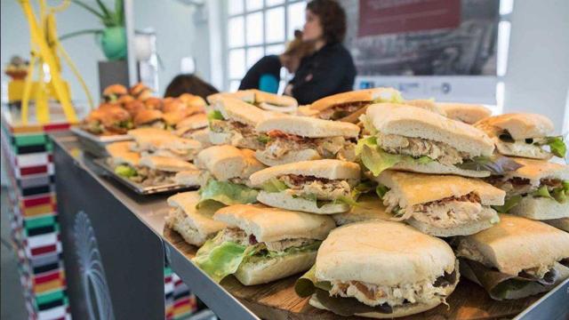 Los bocatas gourmet  regresarán al mercado de San Agustín, en A Coruña