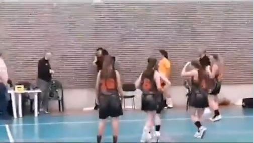 Dimite un entrenador en Murcia después de que su mujer agreda y amenace a un árbitro