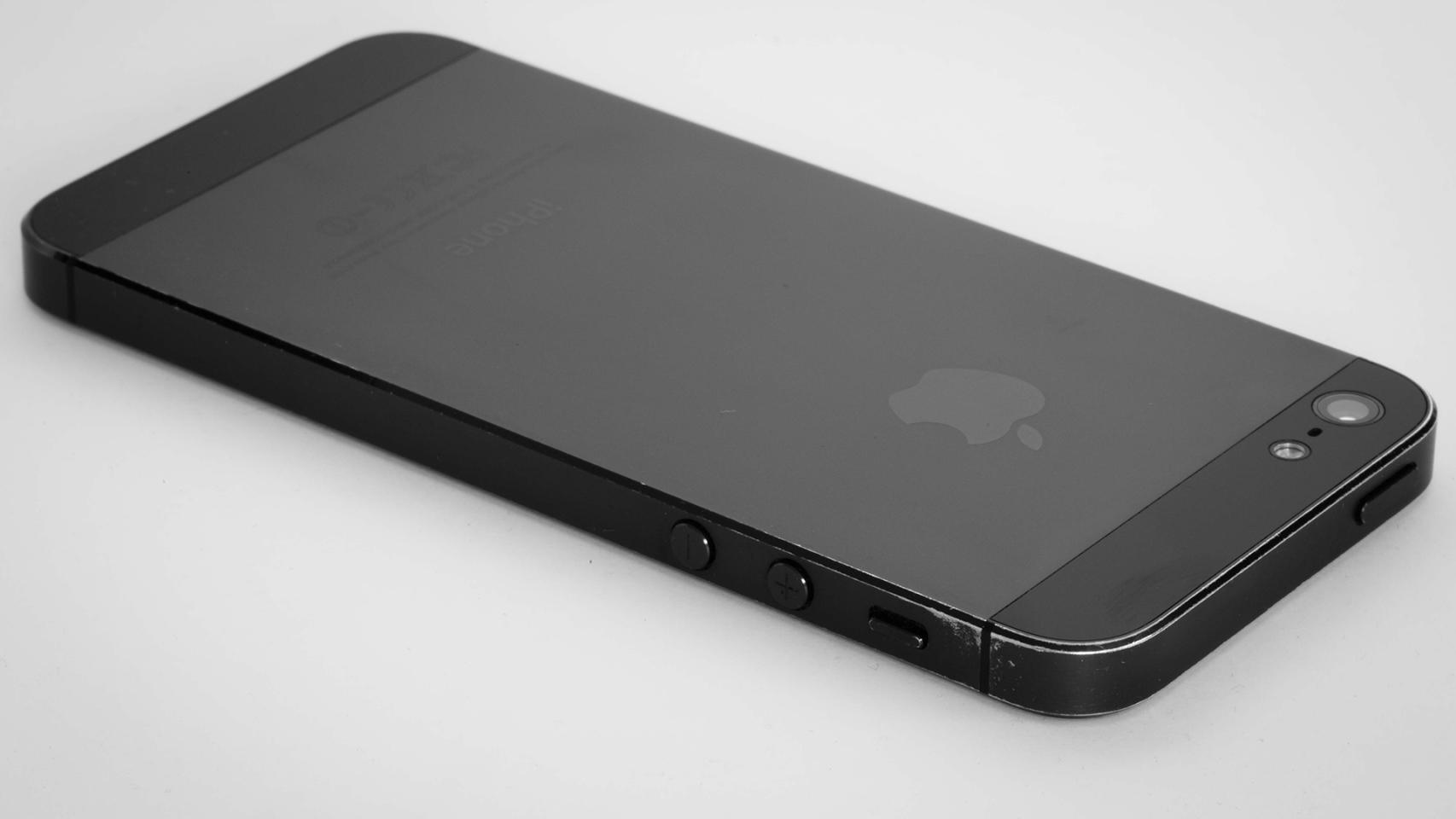 Adiós a un iPhone legendario: Apple confirma que el modelo que revolucionó las conexiones de móvil se retira