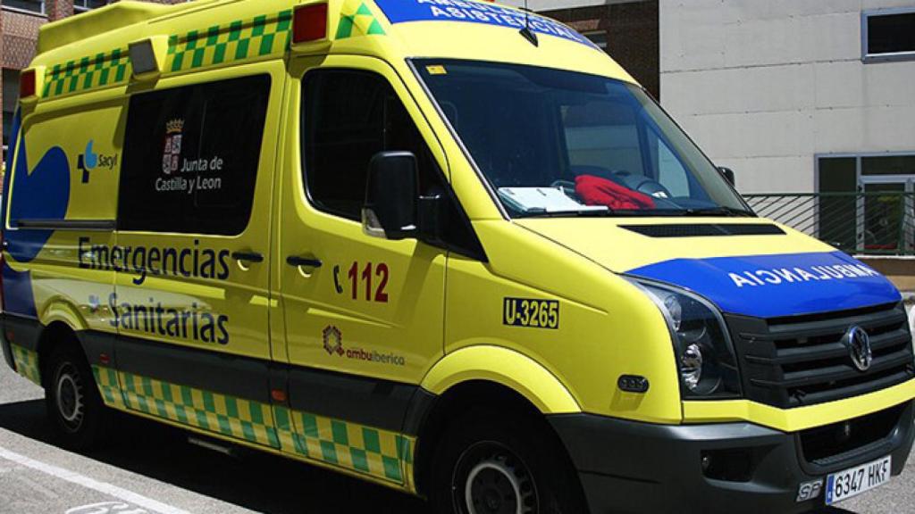 Imagen de archivo de una ambulancia del 112.