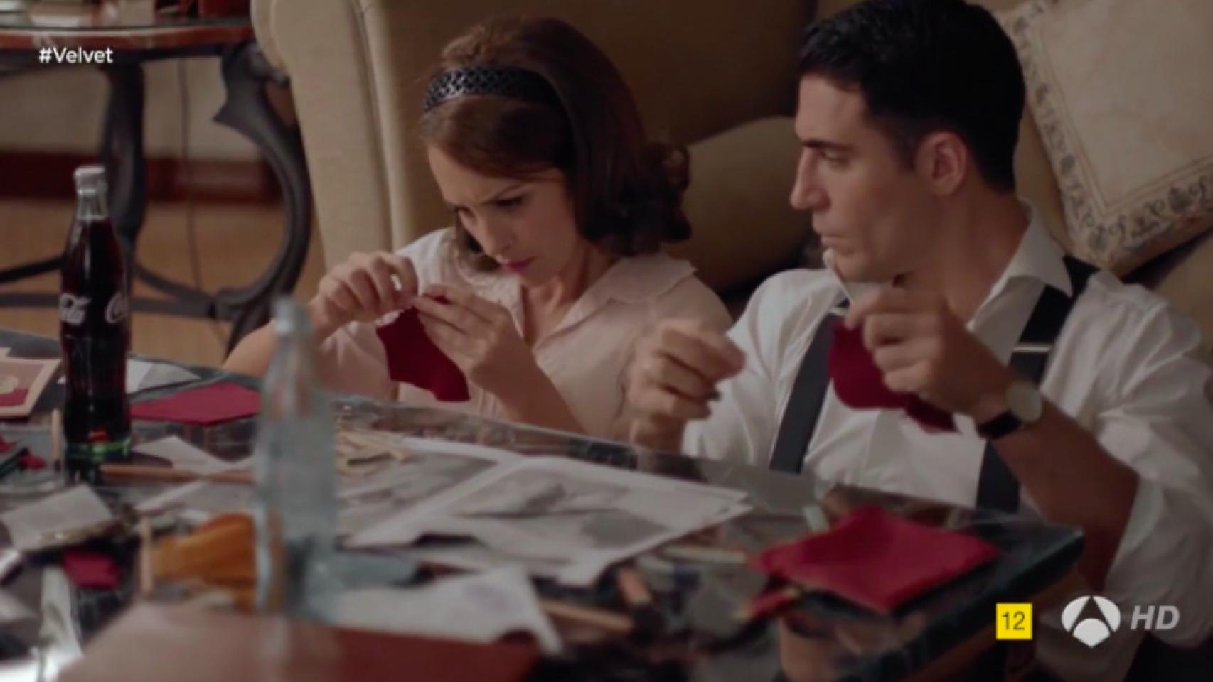 Publicidad subliminal de Coca Cola en 'Velvet'