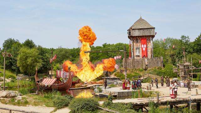 Escena de 'Los vikingos', uno de los mejores espectáculos de Puy du Fou.