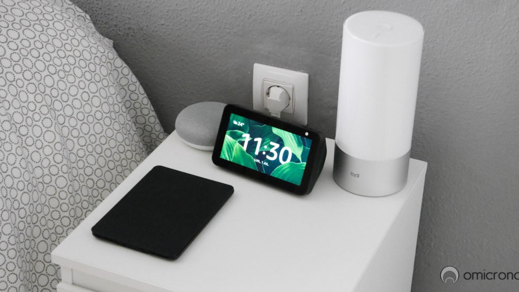 Vivo con 8 altavoces inteligentes en una casa pequeña y es genial