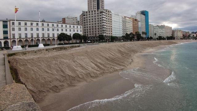 Duna protectora en Riazor
