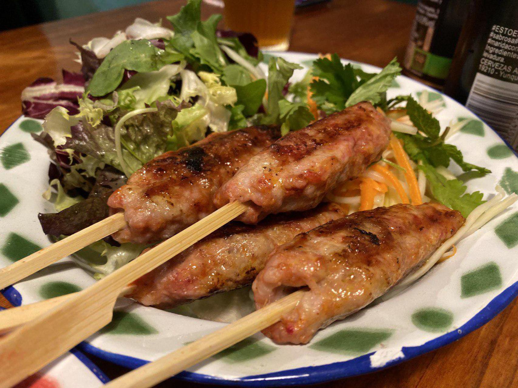 Asian Army, cocina callejera asiática auténtica y deliciosa