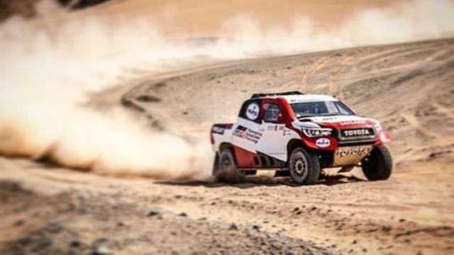 Fernando Alonso en el Neom Rally