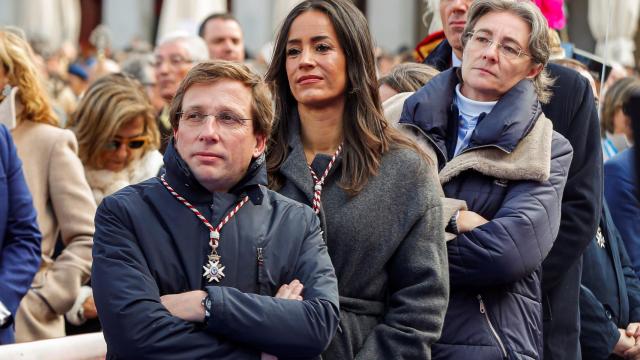 El alcalde Almeida, la vicealcaldesa Villacís, y la líder local de Más Madrid, Marta Higueras.