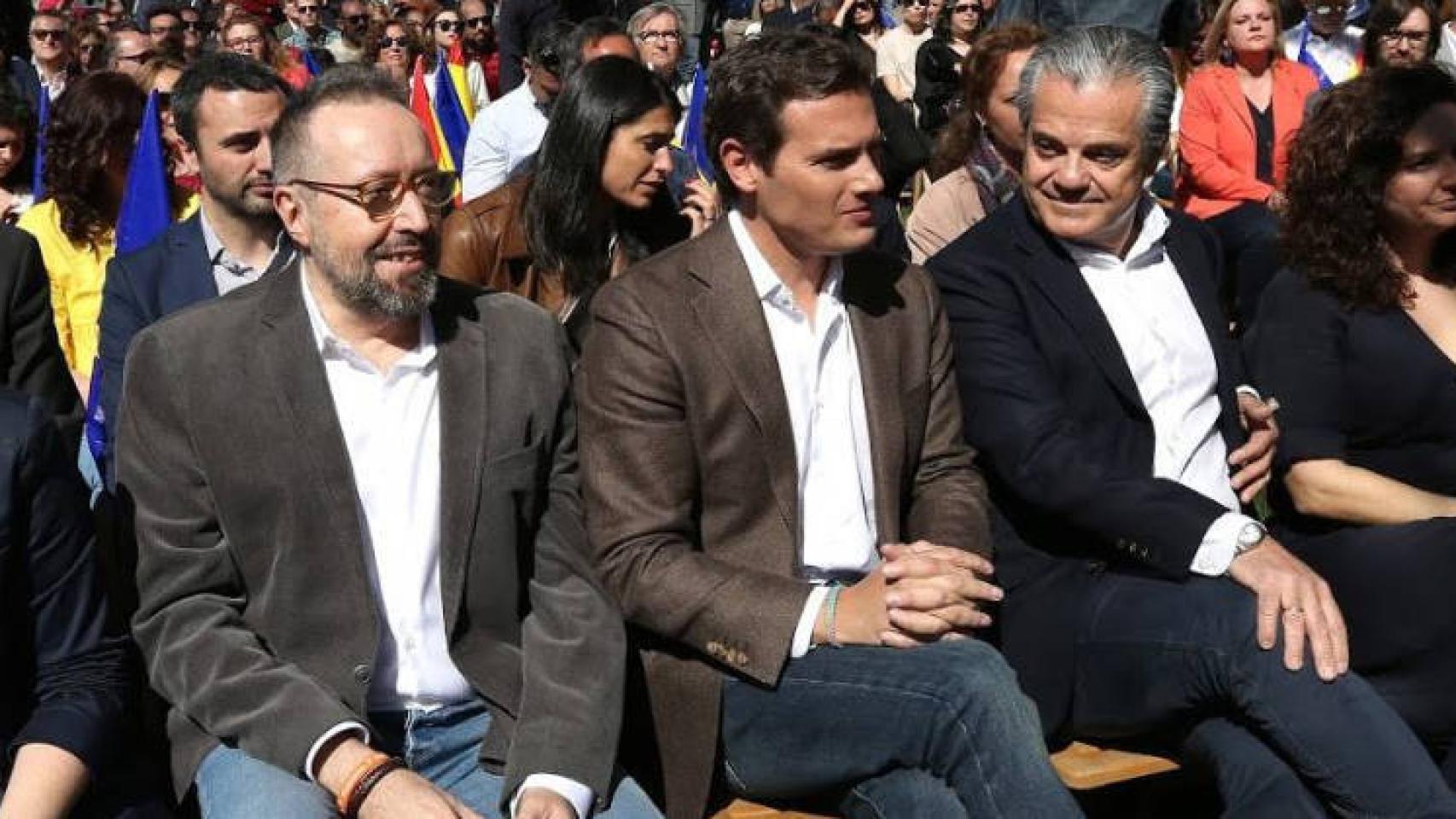 Girauta, Rivera y De Quinto en un acto en Toledo. Foto: Óscar Huertas