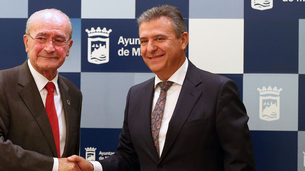 El alcalde de Málaga, Francisco de la Torre, y el director general de Endesa en Andalucía, Francisco Arteaga.
