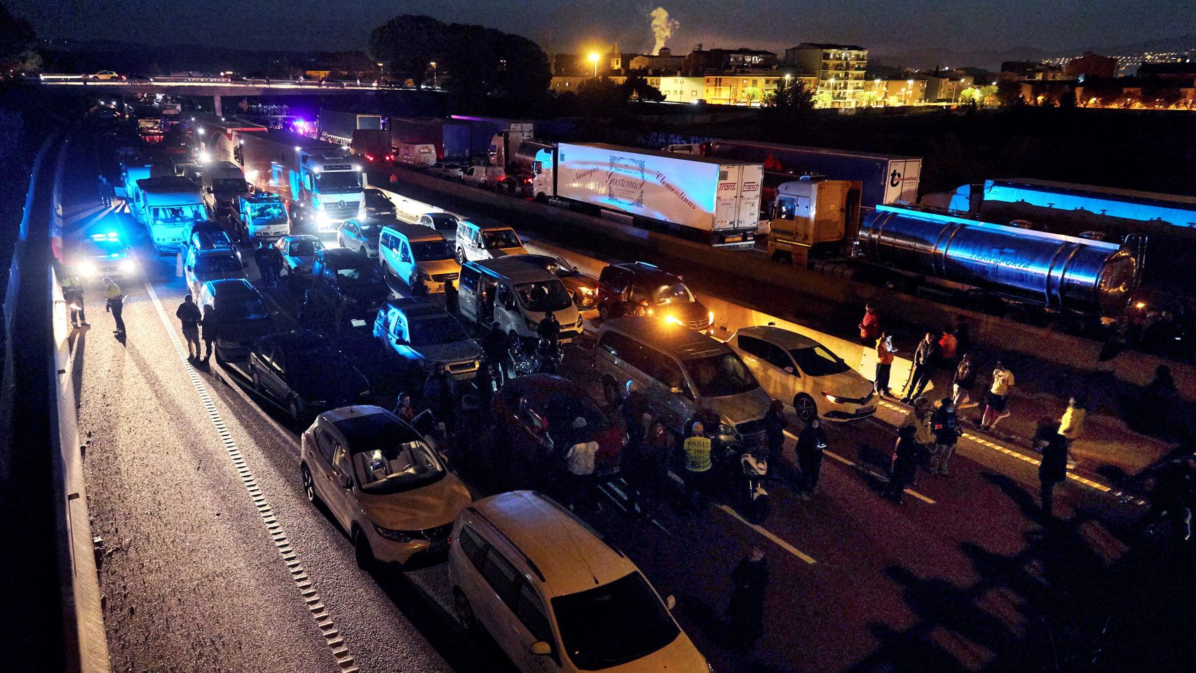 Los vehículos bloqueados esta noche en la AP-7