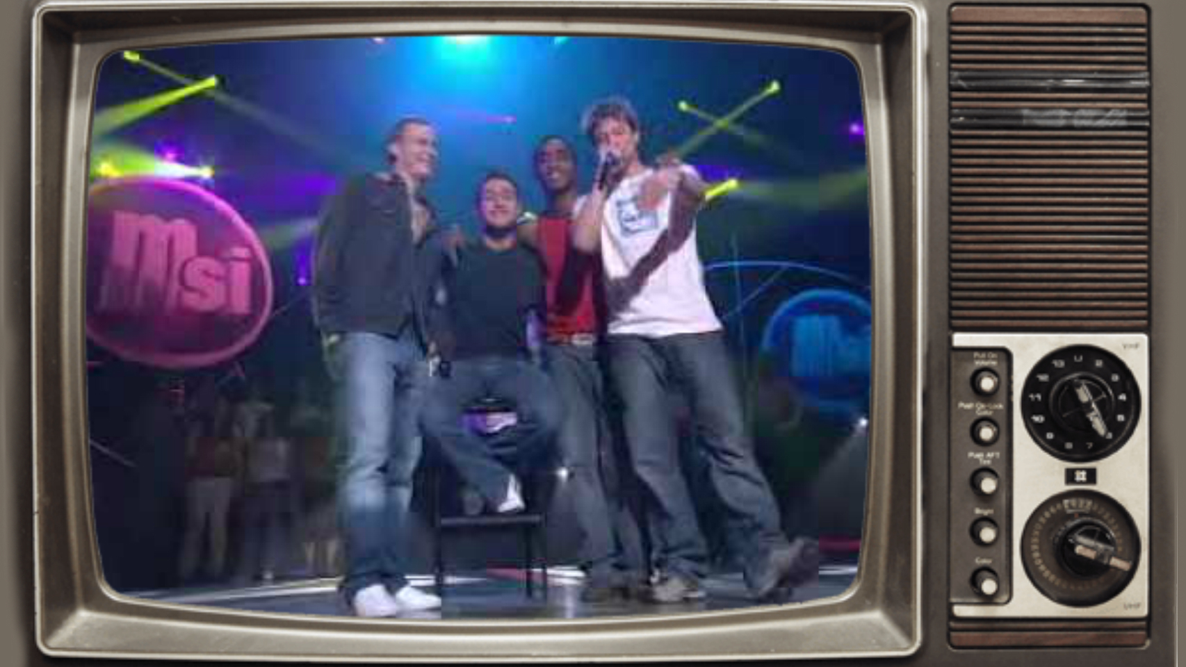 Montaje de Jaleos del grupo Blue en 'Música Sí'.