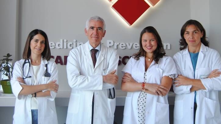 Doctor Luis Rodríguez Padial y su equipo