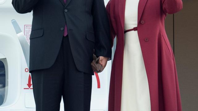 El presidente Xi Jinping junto a su mujer Peng Liyuan en una visita de Estado.