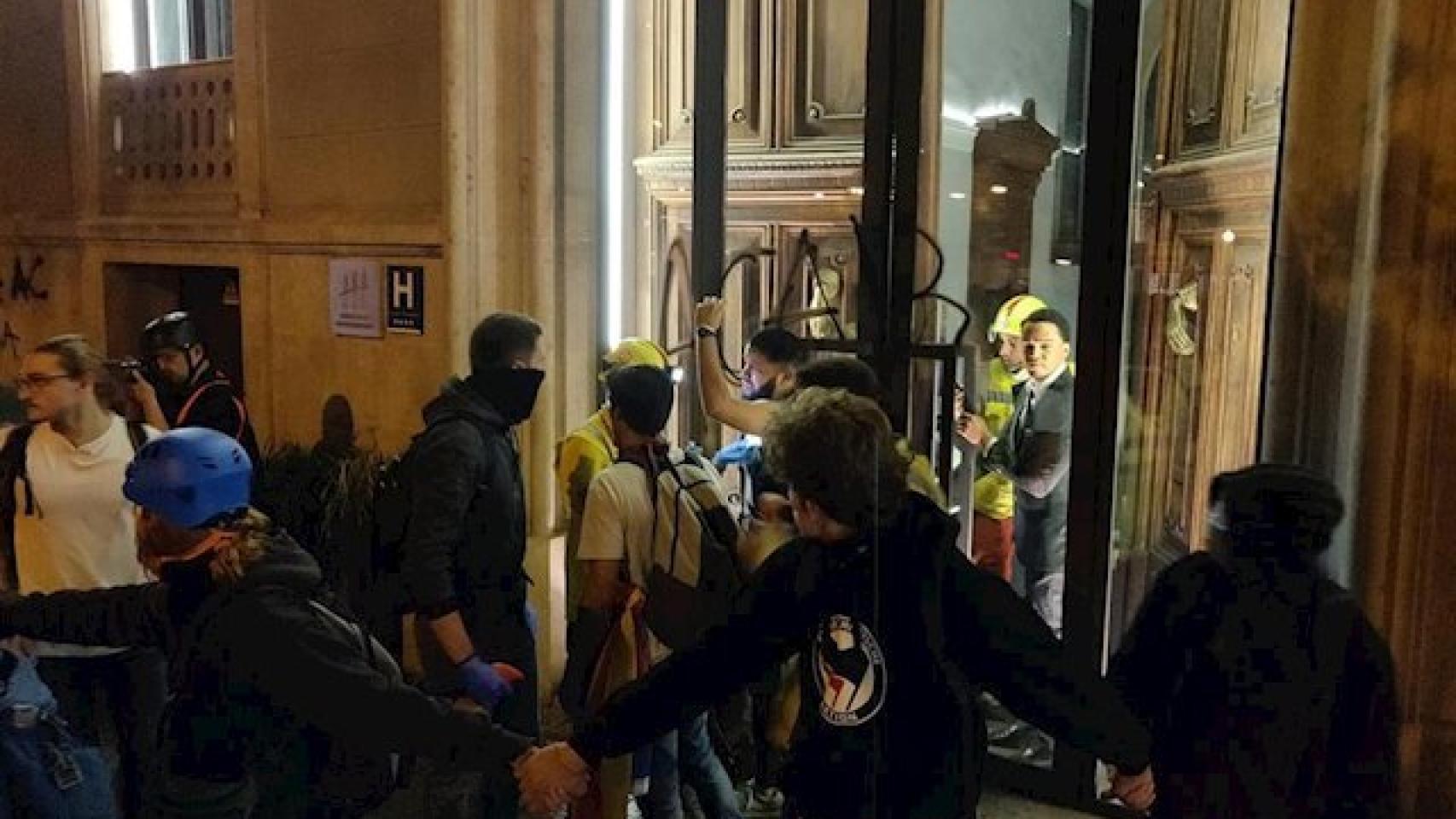 Fotografía de un hotel en Barcelona durante los disturbios en Barcelona.