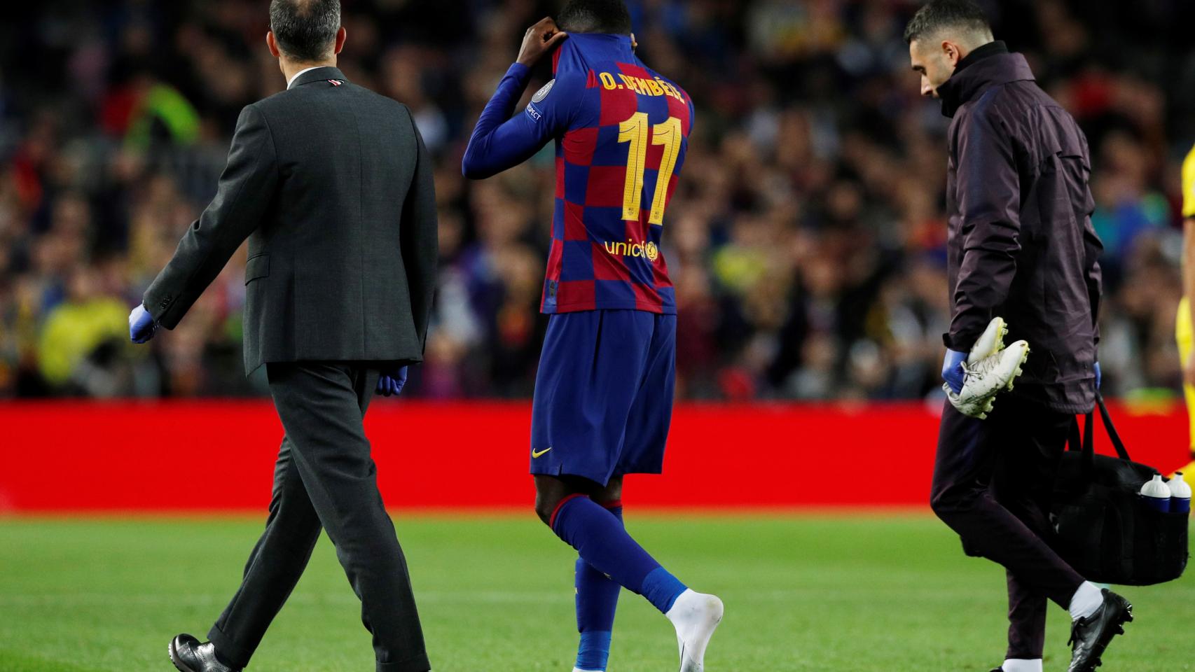 Ousmane Dembélé abandona el campo lesionado