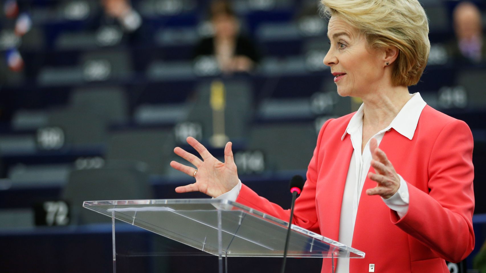 Ursula von der Leyen, durante el debate de investidura este miércoles en la Eurocámara