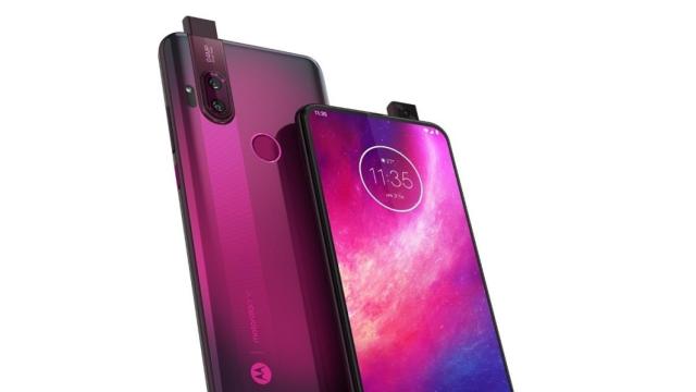 El Motorola One Hyper muestra su cámara motorizada y es casi oficial