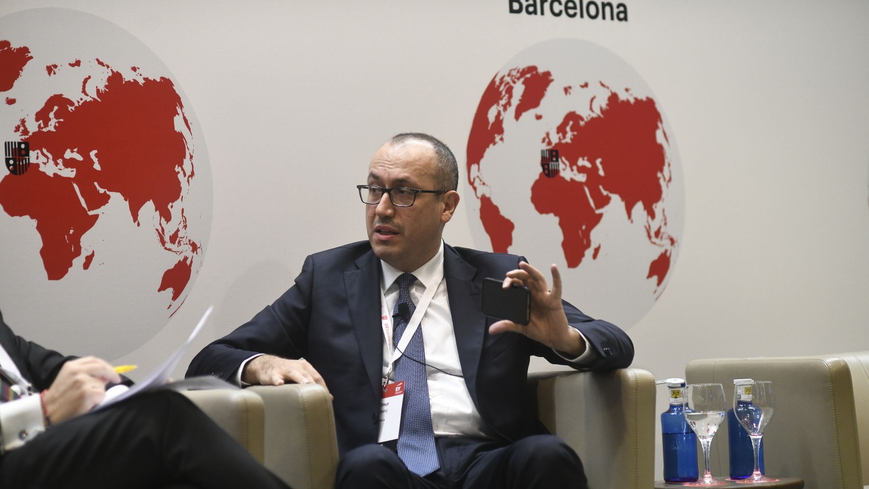 El consejero delegado de BBVA, Onur Genç, en el encuentro del Sector Bancario del IESE.