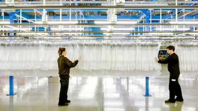 Área de logística en la sede de Arteixo