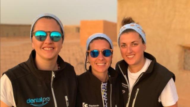 Joana, Bea y Pepa, las dentistas andaluzas que trabajan en Tinduf con un proyecto subvencionado por ayuntamientos de Córdoba.