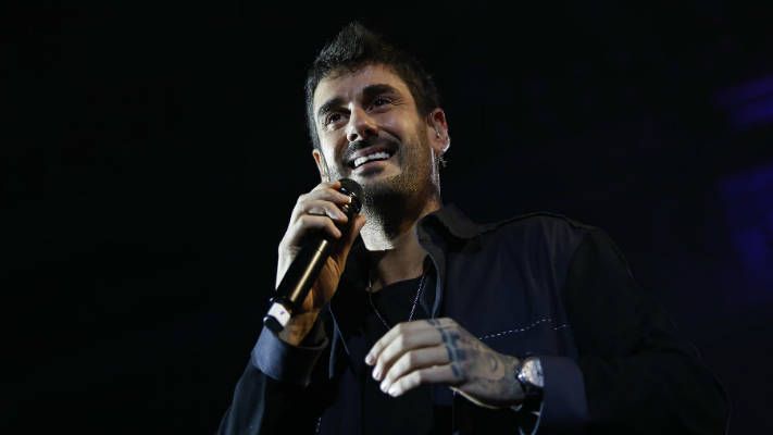 Melendi durante uno de sus conciertos