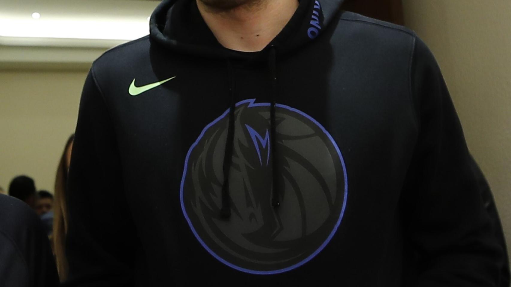Doncic habla con la prensa en México