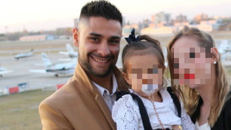Javi tenía previsto casarse con su novia Jenni, con quien tenía una hija de corta edad