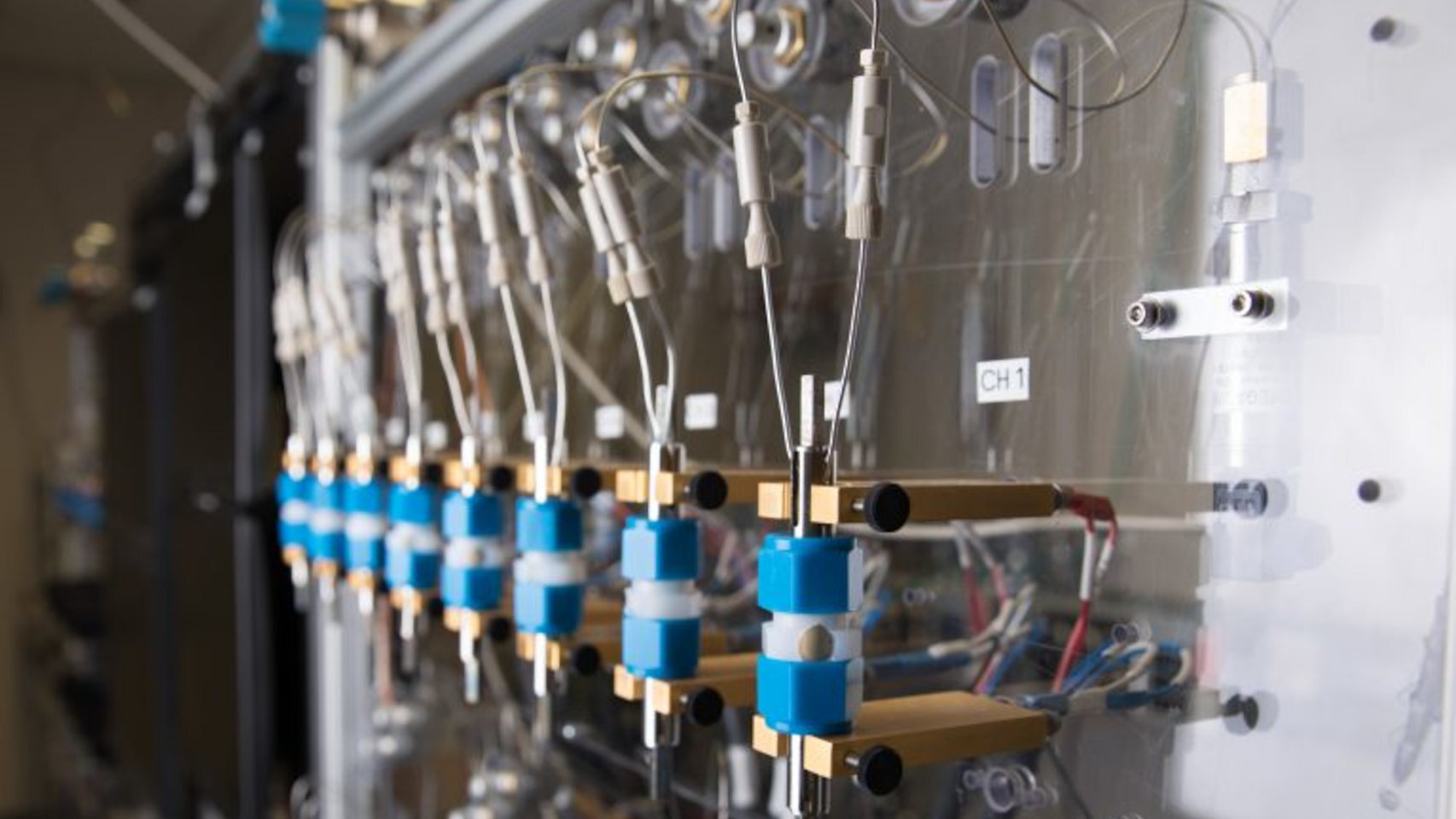 Una batería sin metales pesados, una revolución de IBM basada en agua marina