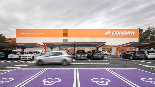 El acuerdo ha permitido que ya haya 23 puntos de recarga operativos.