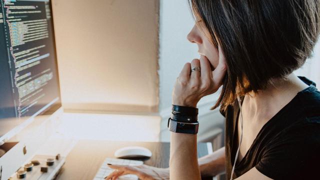 Se buscan talento de calidad para puestos especializados.