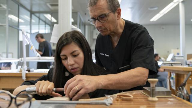 Pasar el testigo de un oficio milenario