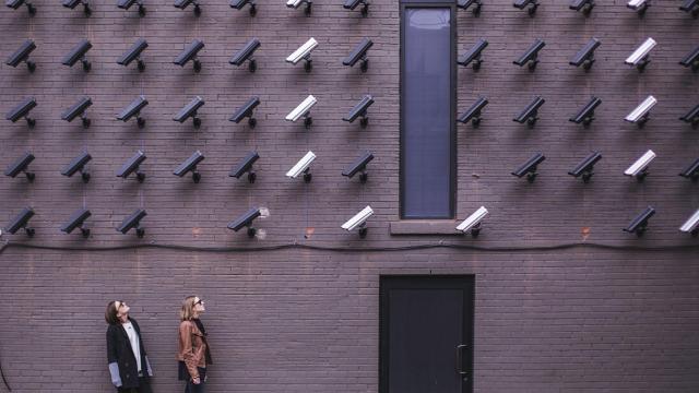 Datos como derecho o como propiedad, ¿qué eliges?