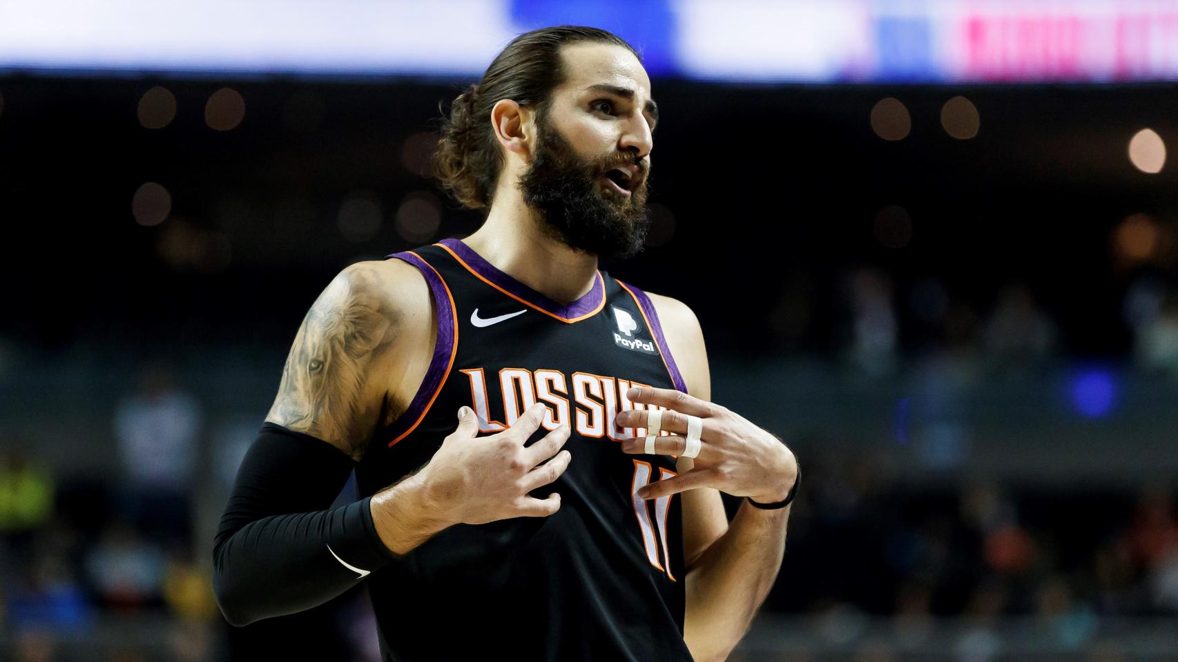 Ricky Rubio, en un partido con los Suns