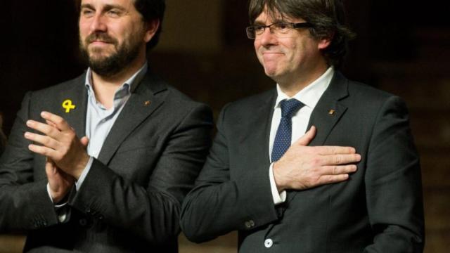 Comin y Puigdemont, en Bélgica, donde se encuentran prófugos de la Justicia./