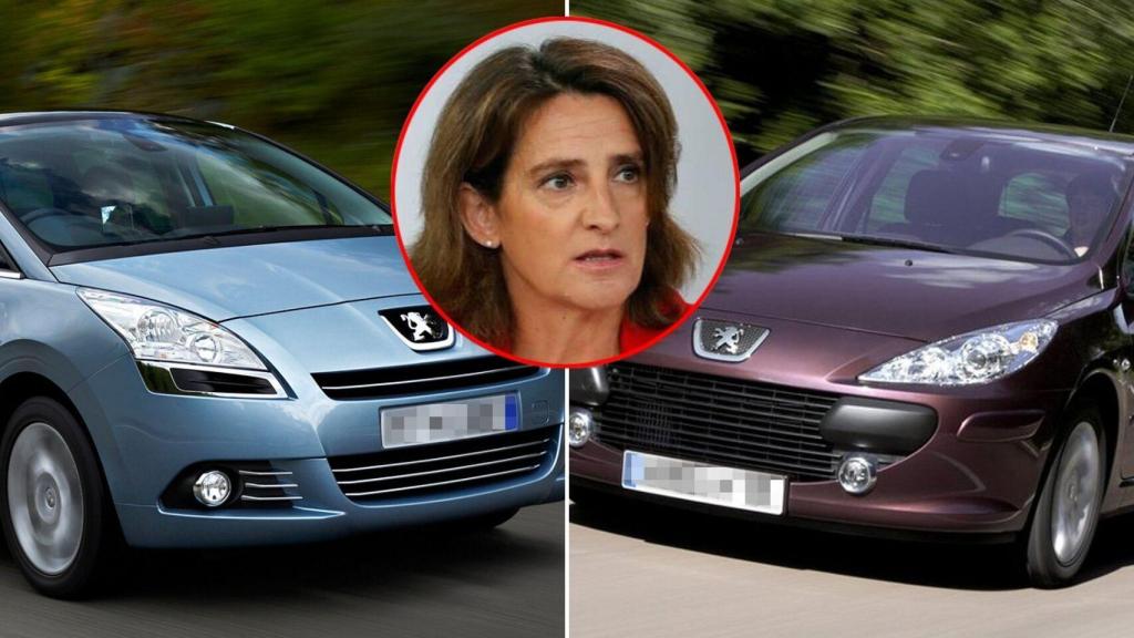 Dos de los coches de combustión de Teresa Ribera.