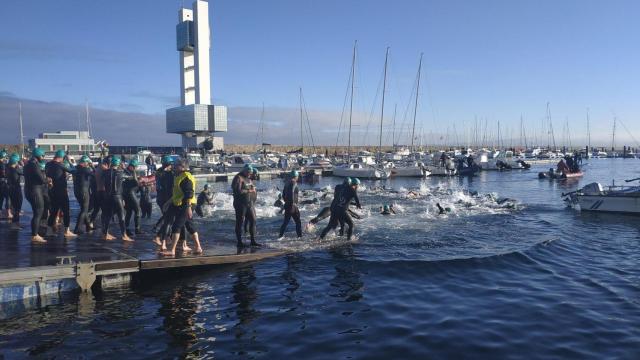 Travesía Solidaria por la ELA  en A Coruña y lectores oculares para facilitar la comunicación