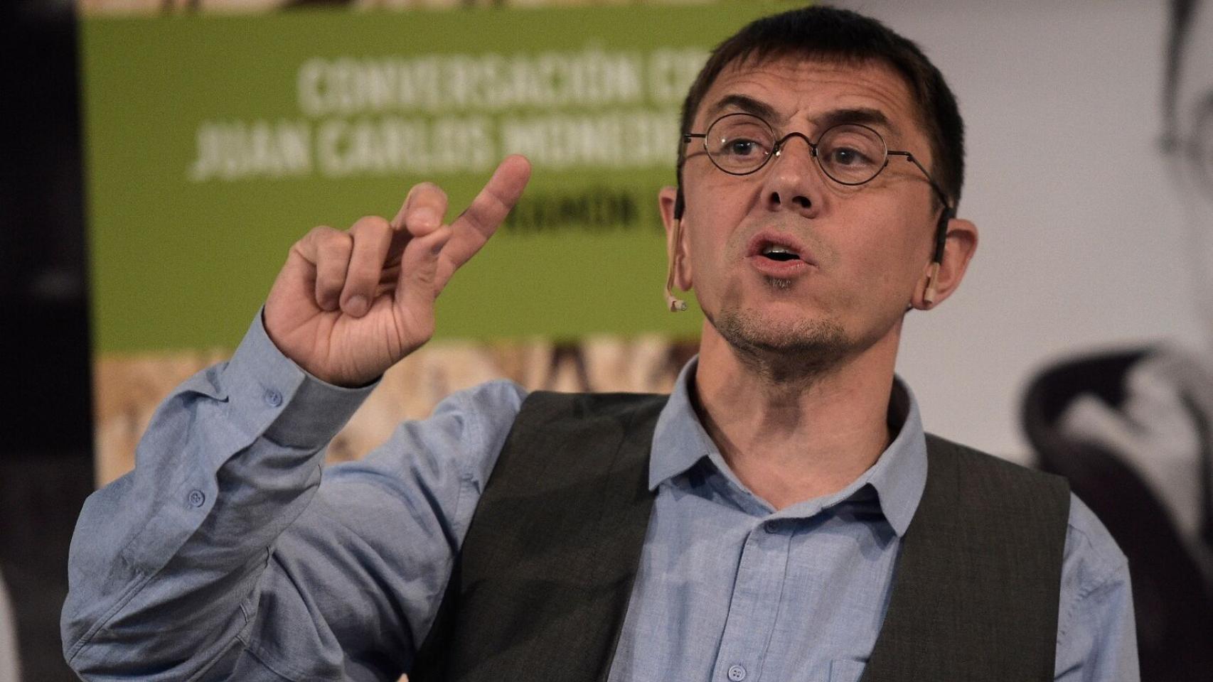 Imagen de archivo de Monedero en una ponencia.