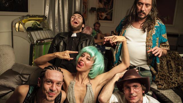 Los cinco intérpretes de Mammón.