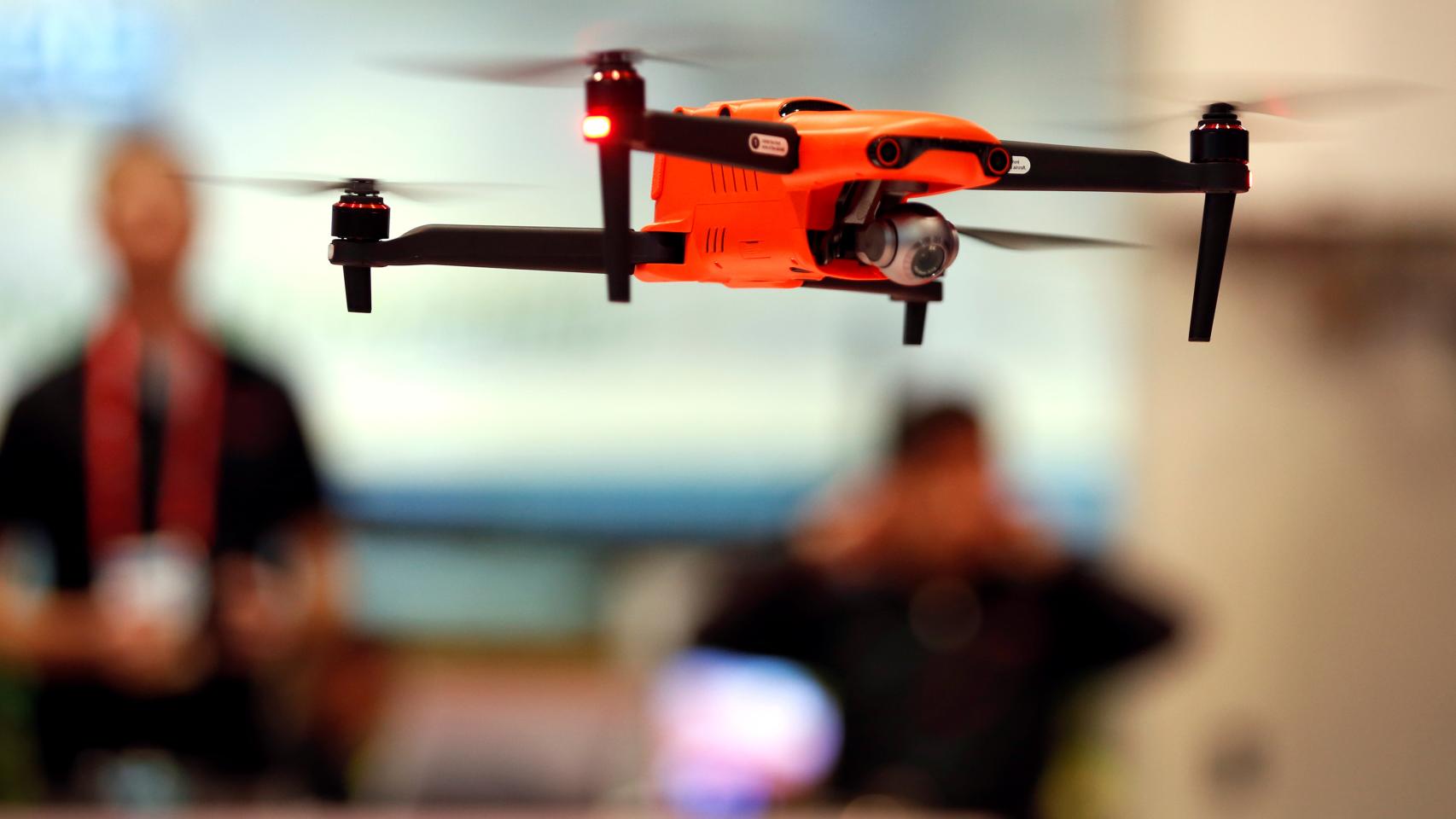 Drone volando en el CES de Las Vegas 2020.