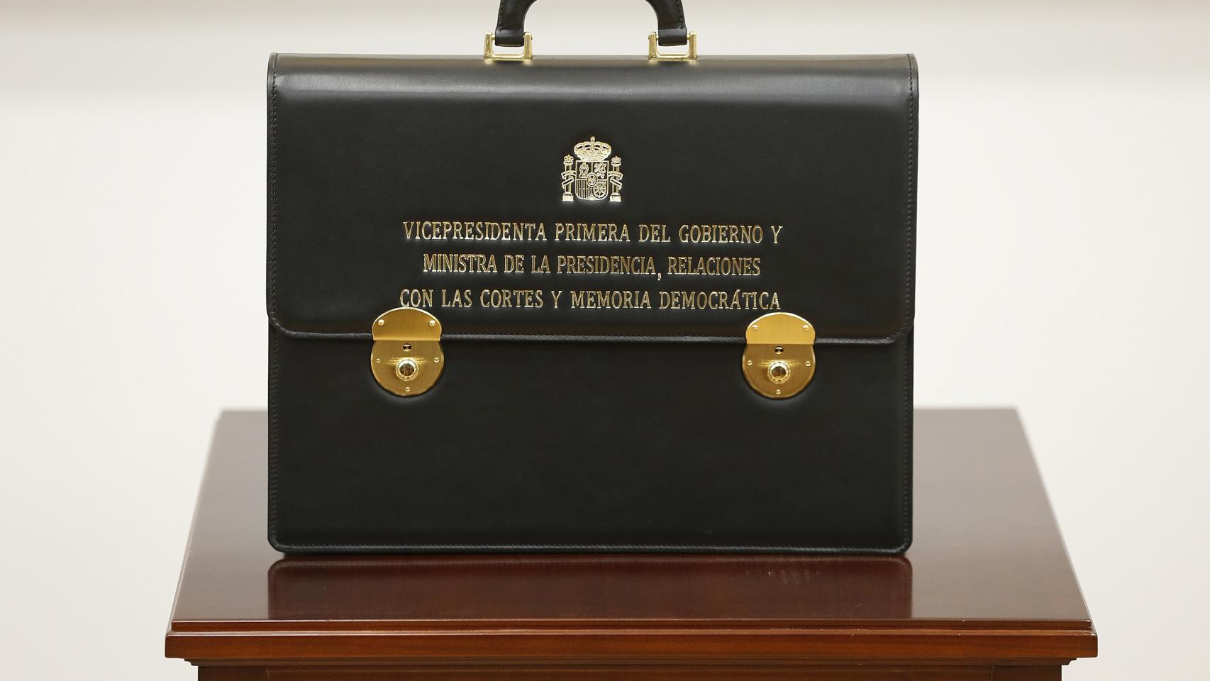 Cartera de la vicepresidenta Carmen Calvo.