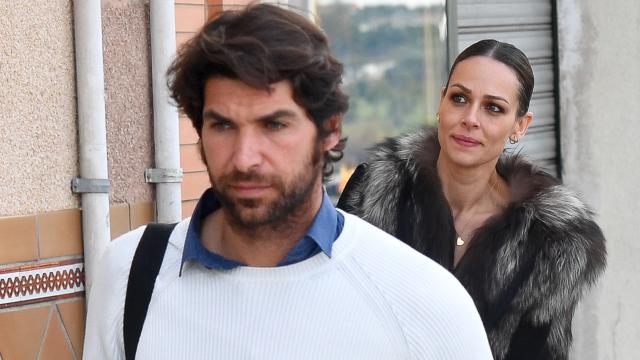 Cayetano Rivera y Eva González este lunes en Dos Hermanas (Sevilla).