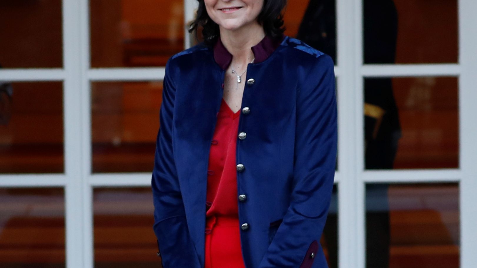 La ministra de Industria, María Reyes Maroto, llega para asistir a la primera reunión del gabinete en el Palacio de la Moncloa.