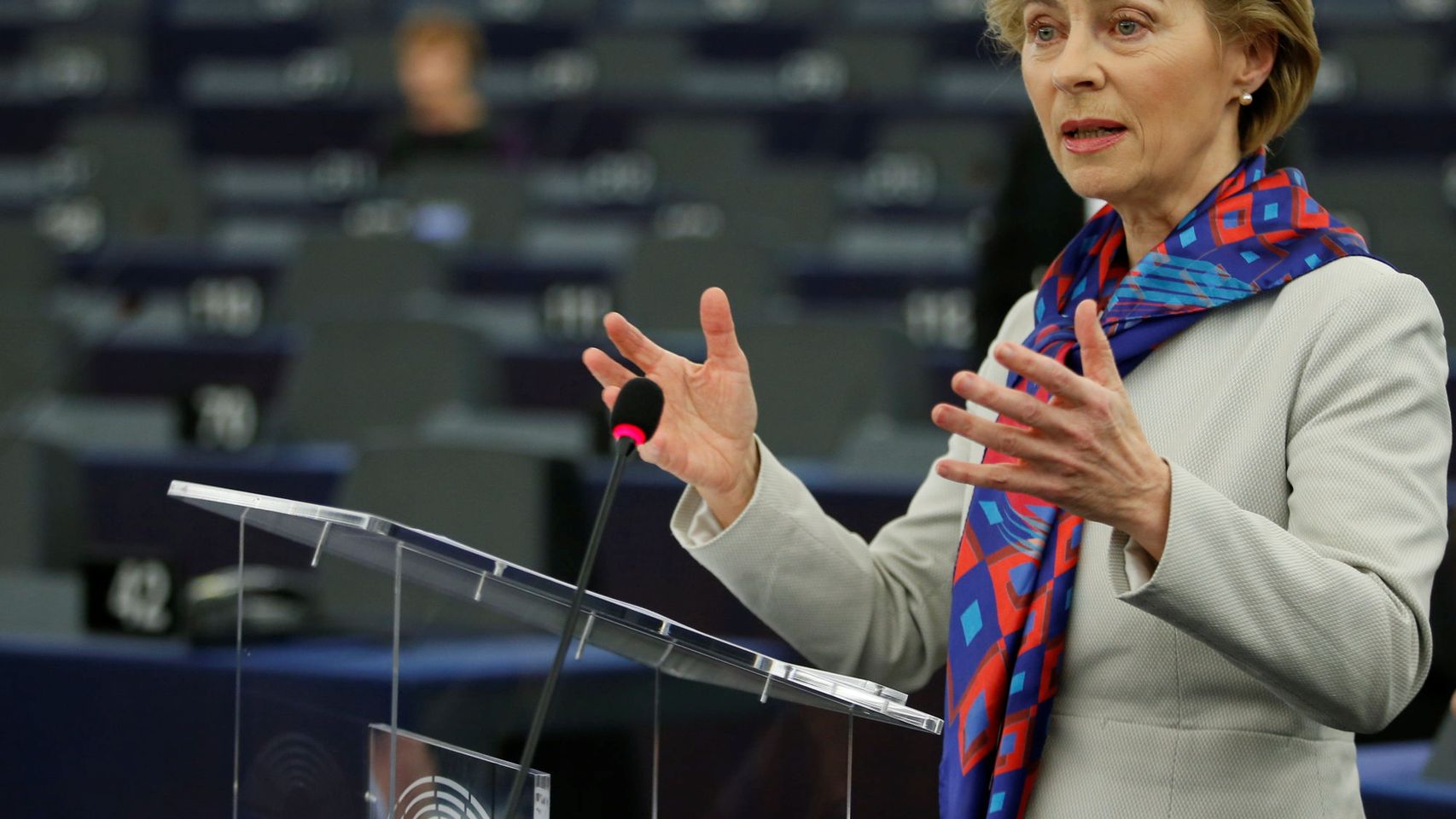 La presidenta Ursula Von der Leyen, durante un debate en la Eurocámara este martes