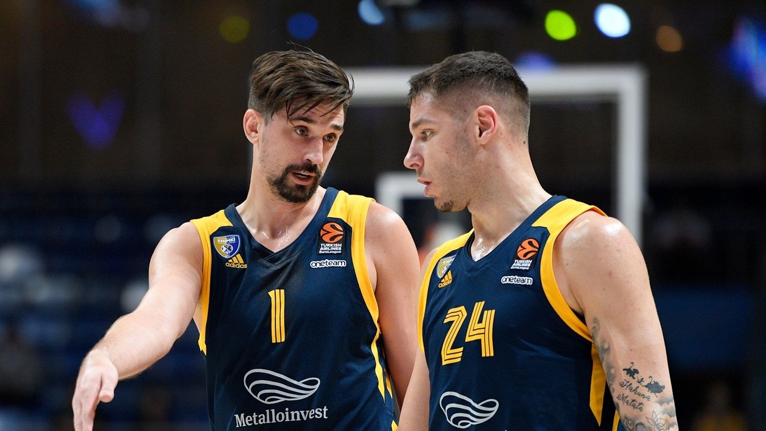 Alexey Shved y Jovic, durante un partido de Euroliga con el Khimki